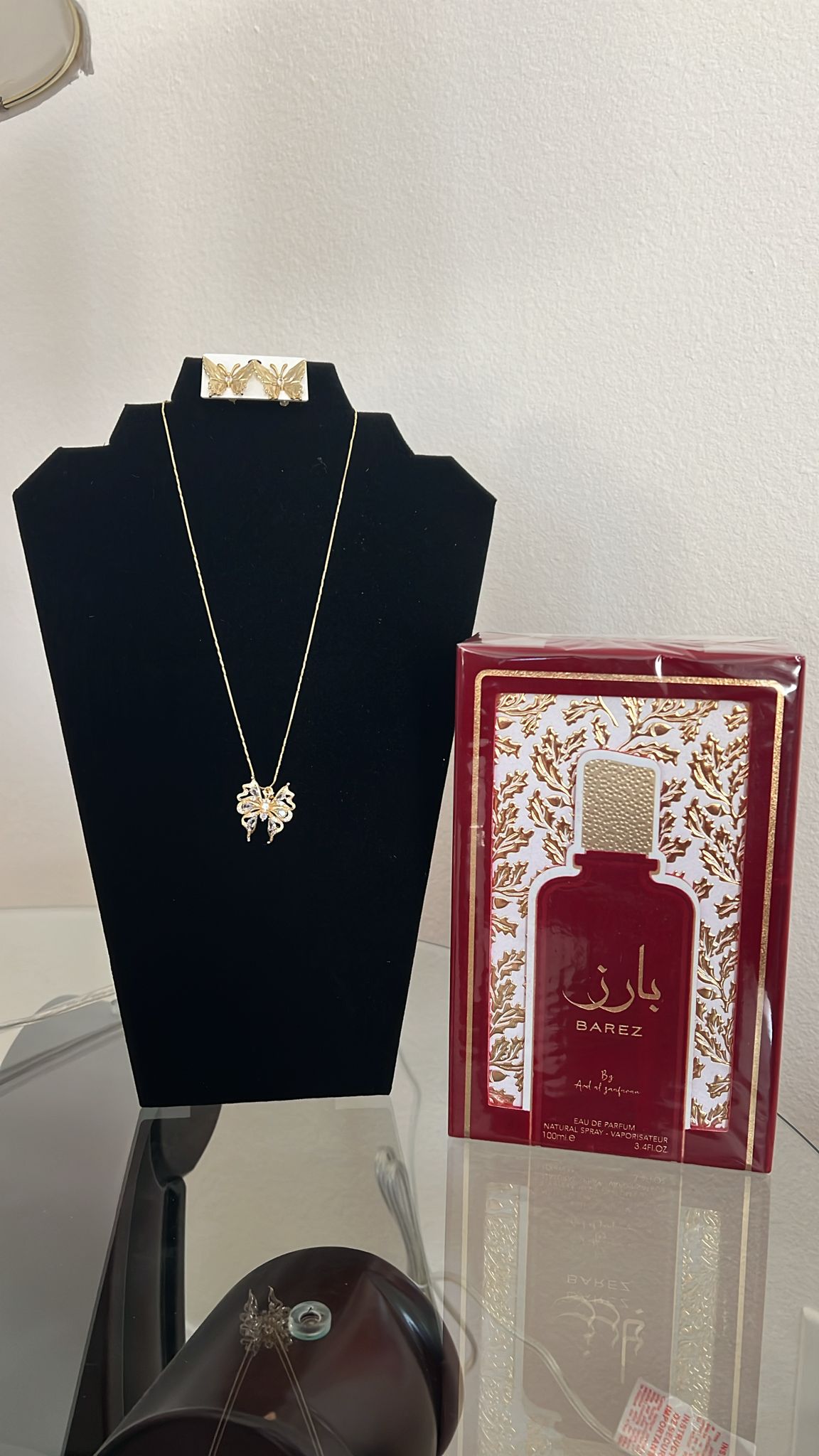 Gift Ser Red Bird Parfum and butterfly Necklace