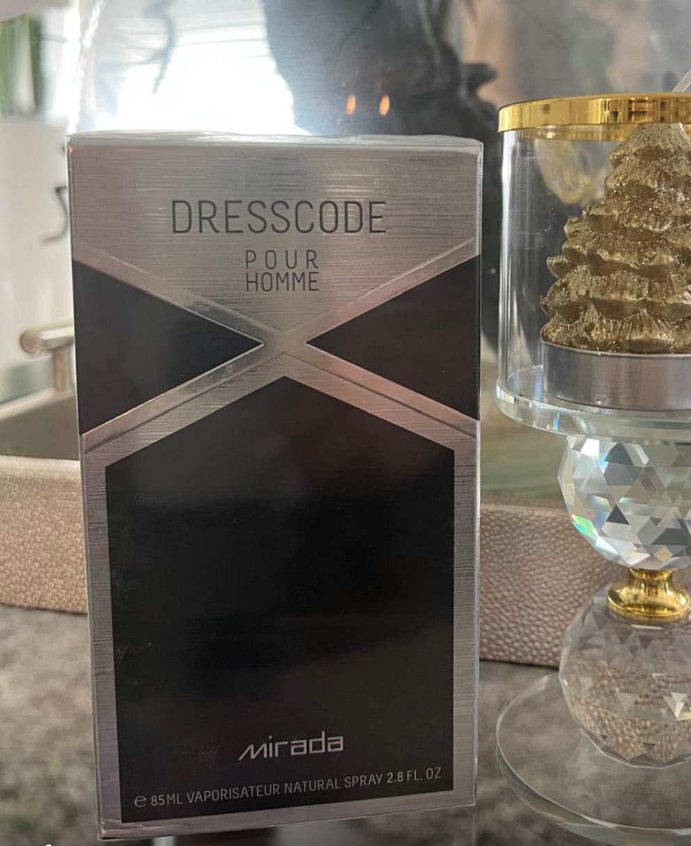 DRESSCODE
POUR
HOMME PARFUM